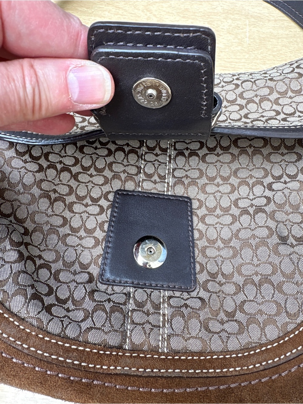 Coach F10926 Vintage Soho Signature C Canvas With Suede Shoulder Bag In Brown - Picture 10 of 16